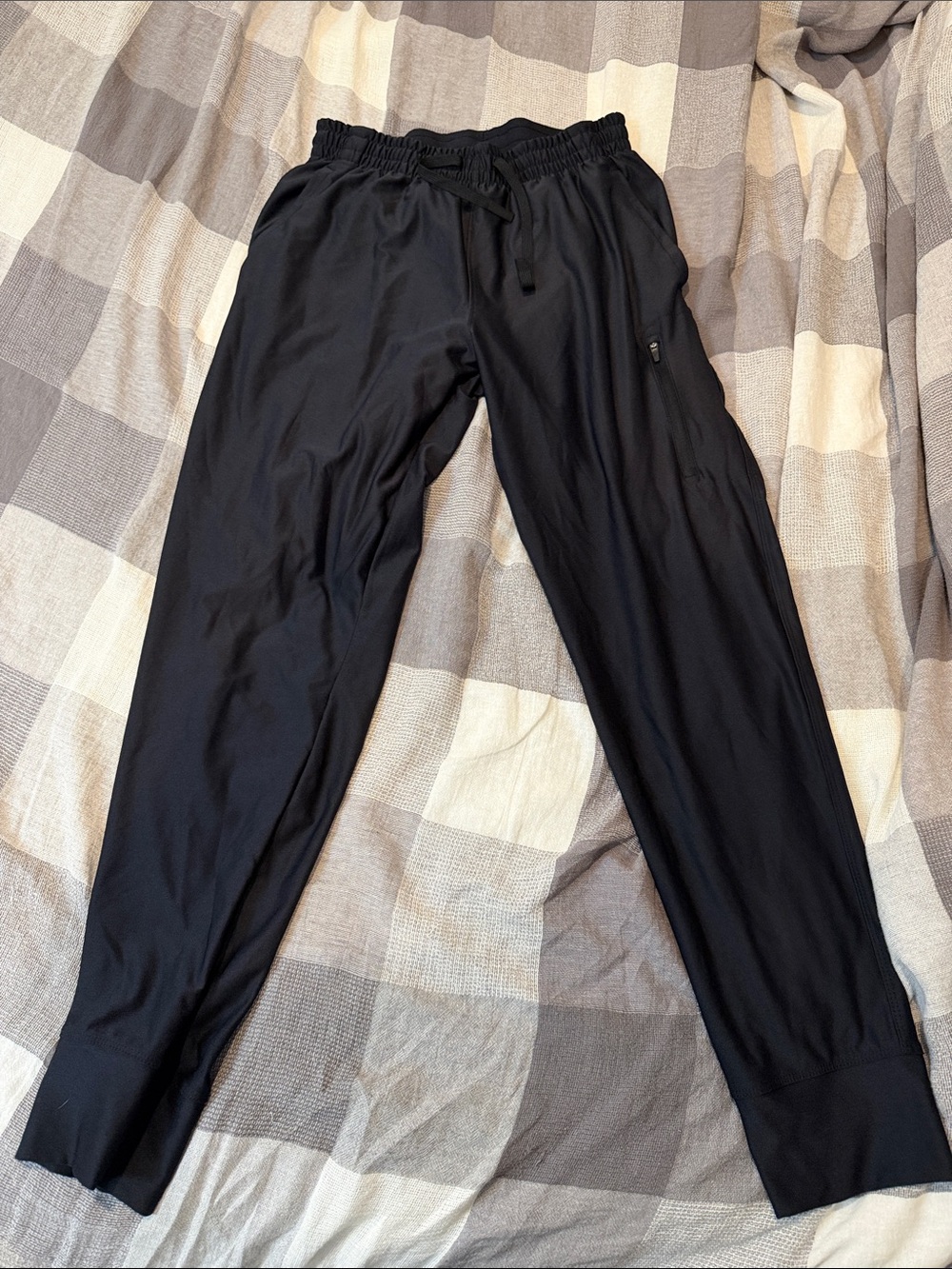 Old Navy Men’s KnitTech Go-Dry Cool Jogger Pants Black Active